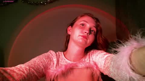 creamysister online show from December 24, 2024, 6:17 pm