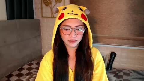 JEN  online show from January 10, 2025, 7:14 am