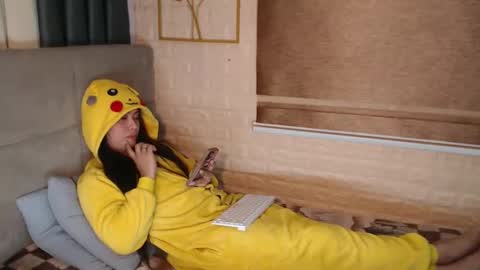 JEN  online show from January 17, 2025, 10:44 am