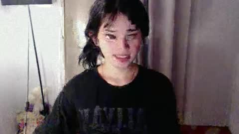 Snapshot of yourfavorateella chatting on September 10, 2025, 9:42 am PrettyElla online show from September 10, 2025, 9:42 am