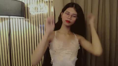 Snapshot of yourfavoratevivian chatting on October 28, 2025, 2:59 am Vivian online show from October 28, 2025, 2:59 am