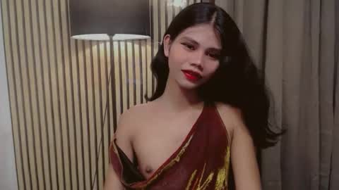 Snapshot of yourfavoratevivian chatting on November 18, 2025, 6:18 am Vivian online show from November 18, 2025, 6:18 am