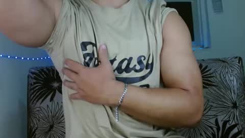 yourfavorite_bigclit online show from September 28, 2025, 8:09 am