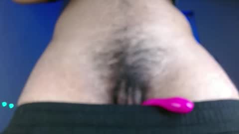 yourfavorite_bigclit online show from November 14, 2025, 3:11 pm