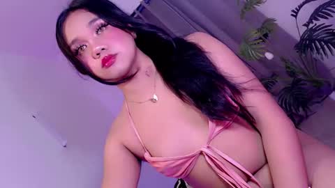 yourfuckingslut69 online show from November 1, 2025, 1:24 pm