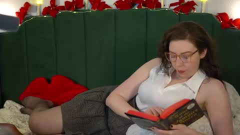 Sarlei Sar-uh-lie online show from December 2, 2025, 11:11 pm