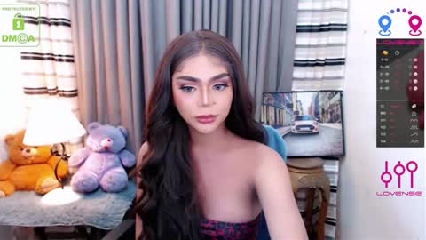 CHARLOTTE online show from October 15, 2025, 1:39 am