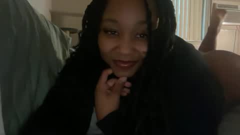 yourmommysol online show from September 12, 2025, 2:22 am