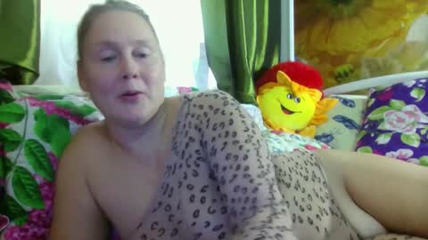 Snapshot of yoursexkroshka chatting on October 8, 2025, 11:30 am kroshka online show from October 8, 2025, 11:30 am
