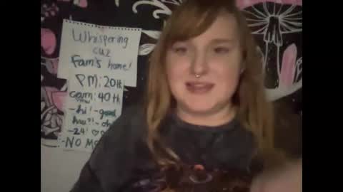 yourthickgingergoddess online show from February 6, 2025, 11:15 pm