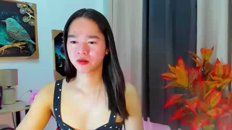 yourtinybunny online show from November 30, 2025, 5:11 am