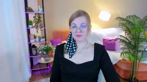 Snapshot of youruniverser chatting on October 8, 2025, 5:05 am Alice online show from October 8, 2025, 5:05 am