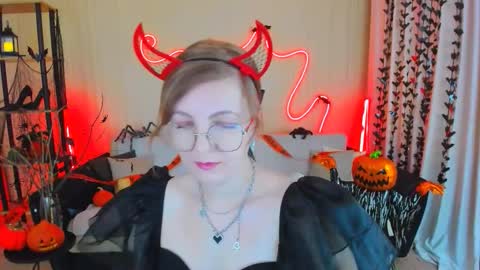 Snapshot of youruniverser chatting on October 26, 2025, 9:26 am Alice online show from October 26, 2025, 9:26 am