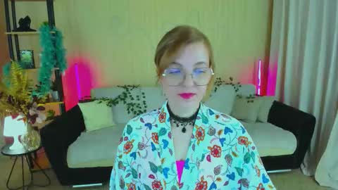 Snapshot of youruniverser chatting on November 30, 2025, 9:46 am Alice online show from November 30, 2025, 9:46 am