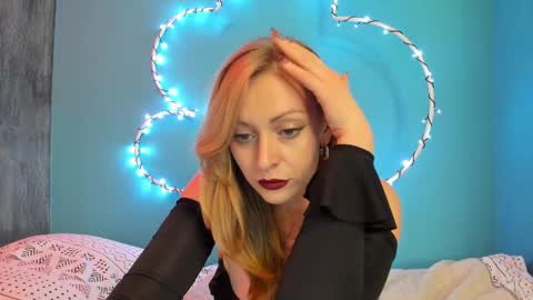 Snapshot of yourvenus00 chatting on February 2, 2025, 9:02 pm YourVenus00 -Follow my OF online show from February 2, 2025, 9:02 pm