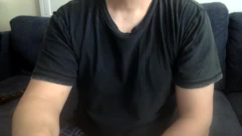 Snapshot of yque2 chatting on February 22, 2025, 6:52 pm yque online show from February 22, 2025, 6:52 pm