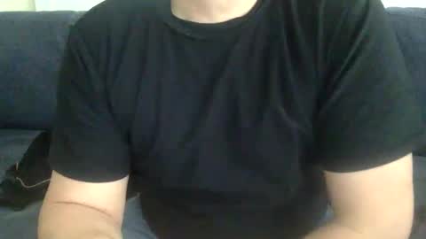 Snapshot of yque2 chatting on March 6, 2025, 5:22 pm yque online show from March 6, 2025, 5:22 pm