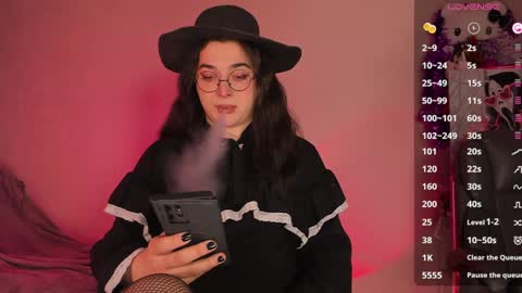 Snapshot of ysabell_viveris chatting on January 5, 2025, 11:59 am Ysabell online show from January 5, 2025, 11:59 am