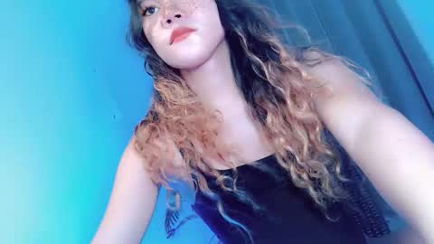 Snapshot of ysabella_love69 chatting on October 27, 2025, 11:47 am ysabella_love69 online show from October 27, 2025, 11:47 am