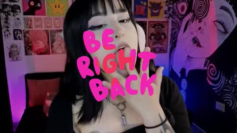    rawr   Anne Independent model      online show from December 15, 2025, 5:50 pm