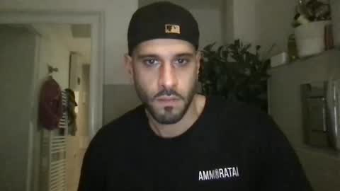 Snapshot of yul53 chatting on September 29, 2025, 8:02 pm yul53 online show from September 29, 2025, 8:02 pm