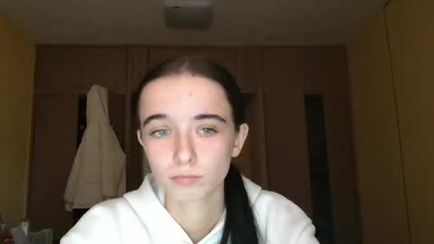 Snapshot of yuliastar chatting on October 31, 2025, 8:37 am Yuliia online show from October 31, 2025, 8:37 am