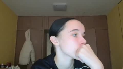 Snapshot of yuliastar chatting on November 5, 2025, 8:36 am Yuliia online show from November 5, 2025, 8:36 am