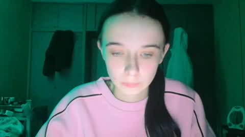 Snapshot of yuliastar chatting on November 30, 2025, 3:49 pm Yuliia online show from November 30, 2025, 3:49 pm