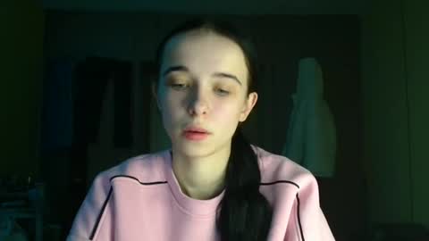 Snapshot of yuliastar chatting on December 19, 2025, 7:04 am Yuliia online show from December 19, 2025, 7:04 am