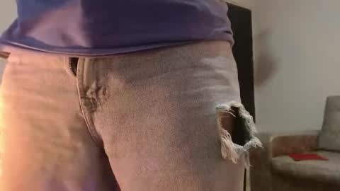 Snapshot of yumandsay chatting on November 13, 2025, 4:00 am Snowflake online show from November 13, 2025, 4:00 am