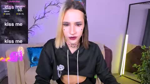 Snapshot of yumeliko_yummy chatting on September 10, 2025, 12:38 pm Yumeliko online show from September 10, 2025, 12:38 pm