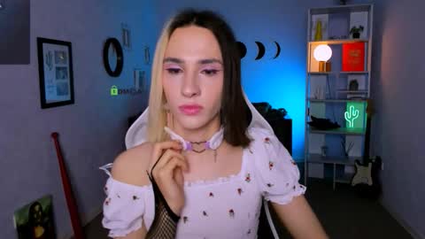 Snapshot of yumeliko_yummy chatting on September 14, 2025, 12:26 pm Yumeliko online show from September 14, 2025, 12:26 pm