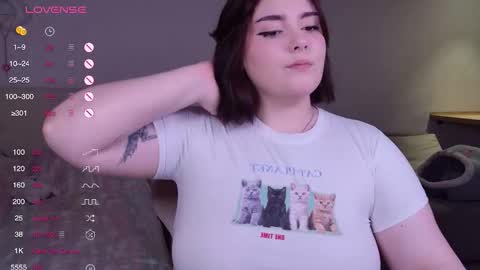 YumemiyaYumi online show from November 23, 2025, 2:50 pm