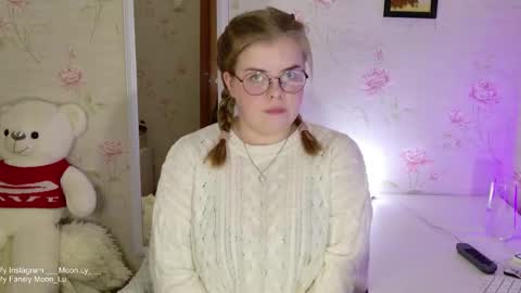 Polly online show from October 6, 2025, 4:15 pm