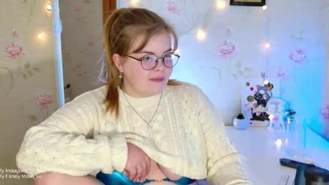 Polly online show from November 10, 2025, 5:12 pm