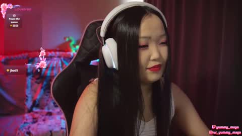 Snapshot of yummy_maya chatting on March 3, 2025, 8:38 am Chimi online show from March 3, 2025, 8:38 am