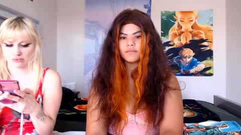 Snapshot of yummyswirl_2963 chatting on November 24, 2025, 9:36 pm Milky wayyy online show from November 24, 2025, 9:36 pm