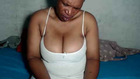 yummytittsxx online show from January 12, 2025, 7:42 pm