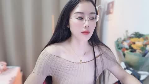 YunEr online show from November 22, 2025, 1:54 pm