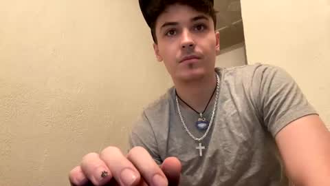 yungstudbev online show from January 5, 2025, 10:29 pm