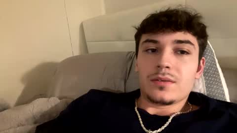 yungstudbev online show from January 27, 2025, 4:09 am