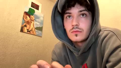 yungstudbev online show from November 12, 2025, 4:02 am