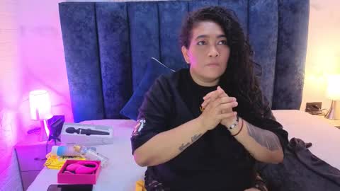 Snapshot of yunkeyc chatting on November 16, 2025, 8:25 pm yunkeyc online show from November 16, 2025, 8:25 pm