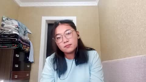 Yuna online show from November 12, 2025, 8:04 am