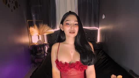 Snapshot of yuriefoster chatting on December 28, 2024, 12:13 pm Yurie online show from December 28, 2024, 12:13 pm