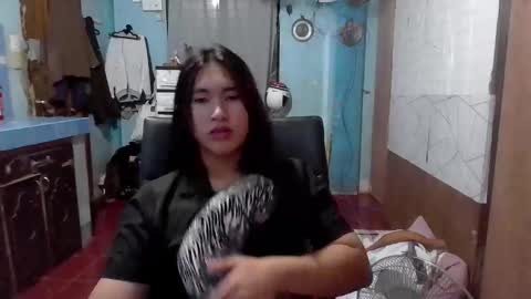 Snapshot of yuriyumixx_xoxo chatting on October 7, 2025, 2:03 pm yuriyumixx_xoxo online show from October 7, 2025, 2:03 pm