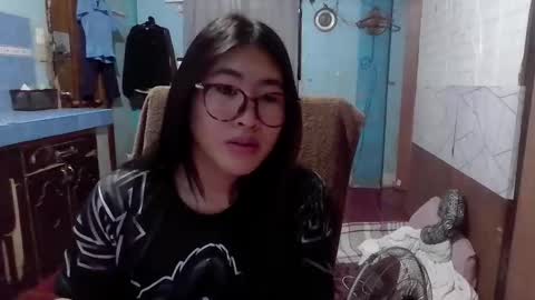 Snapshot of yuriyumixx_xoxo chatting on October 18, 2025, 10:27 am yuriyumixx_xoxo online show from October 18, 2025, 10:27 am