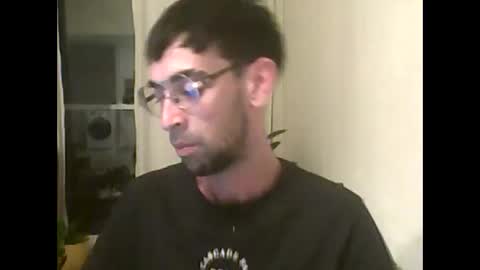 Yuumi online show from January 31, 2025, 6:57 am