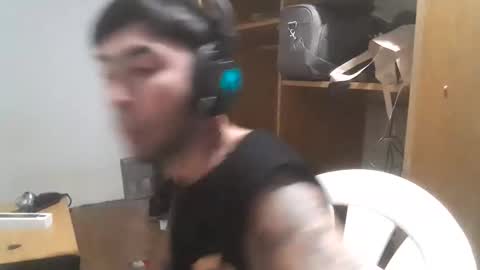 Yuumi online show from October 14, 2025, 6:03 am