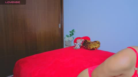 Snapshot of yuziidreams chatting on October 11, 2025, 9:57 pm yuzii Im new to these pages so I hope you guys are kind to me. online show from October 11, 2025, 9:57 pm